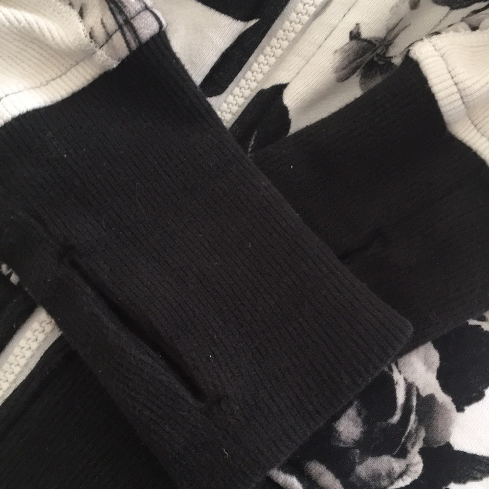 lululemon athletica Black & White Floral Hoodie Jacket - Picture 8 of 8